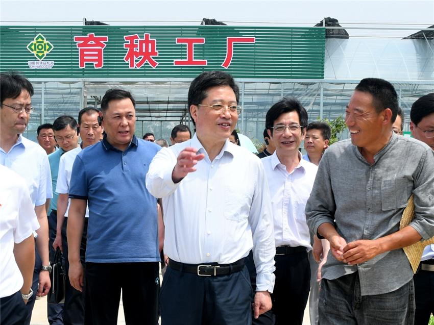 江苏供销让农民当上甩手“田掌柜”