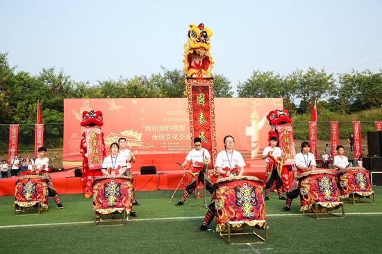 深圳西乡：精彩绝伦凤麒狮非遗为创文代言