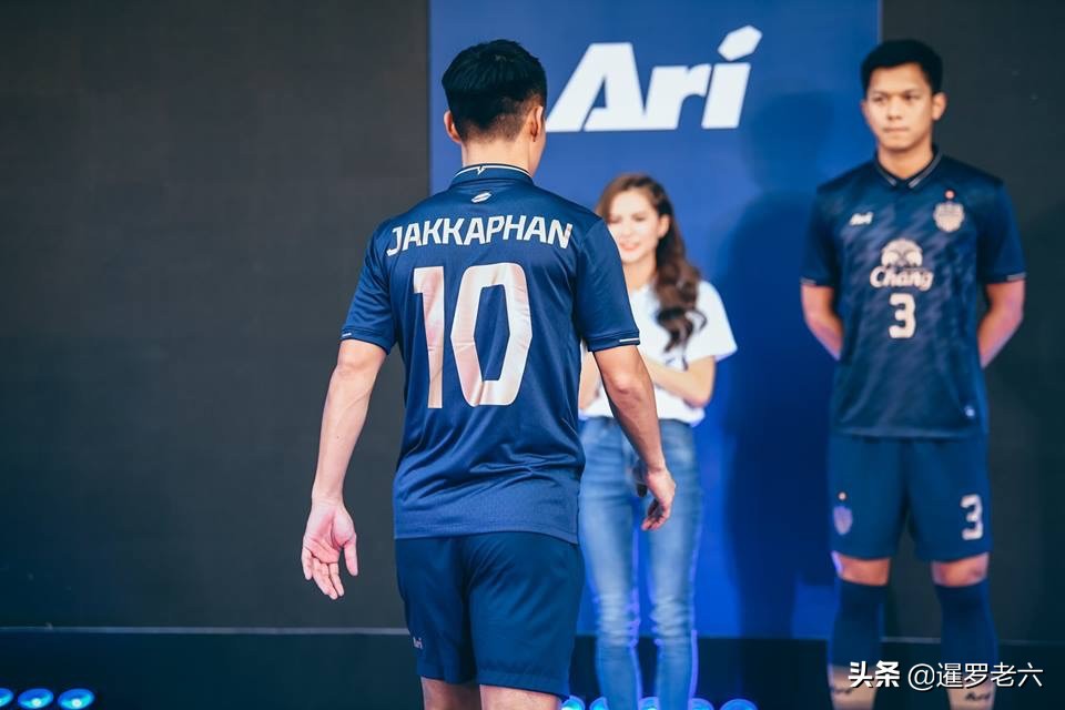 “武里南联”公布2019亚冠战袍！泰超霸主联赛亚冠球衣各不一样！