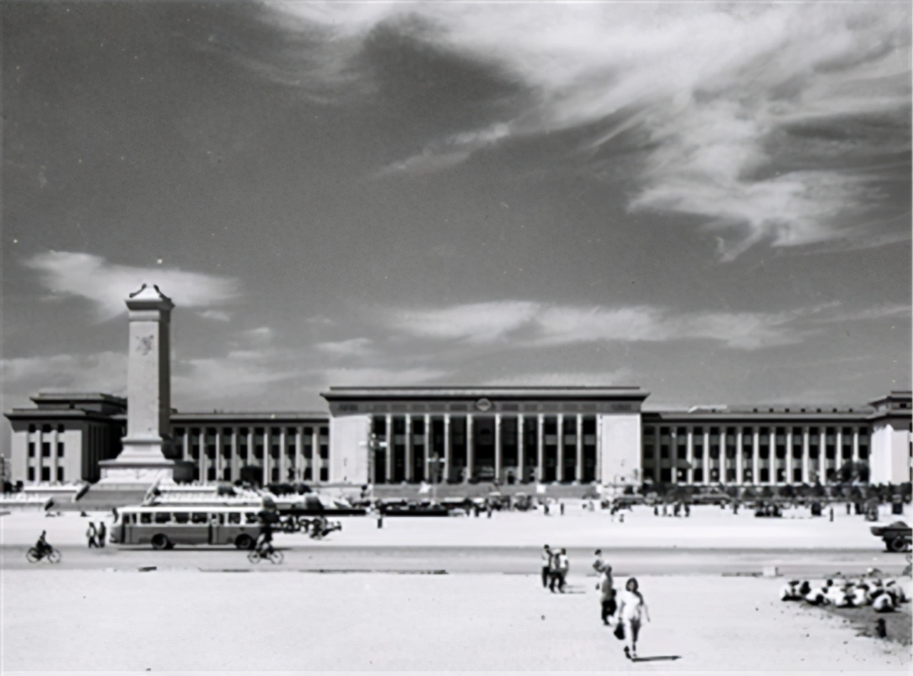 解密:毛主席的水晶棺是如何研制的?可抗8级地震