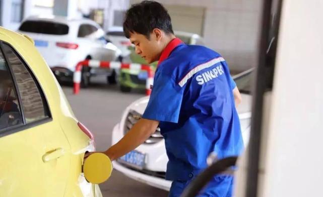 加油站员工少钱怎么办,加油站上班的好处和坏处