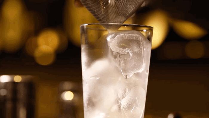 这店刚来,就要请全北京吃烧烤