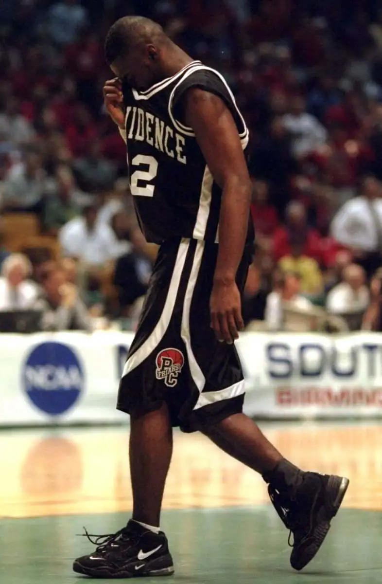 谁说中锋鞋不火?这双中锋鞋火到离谱!保罗也爱穿