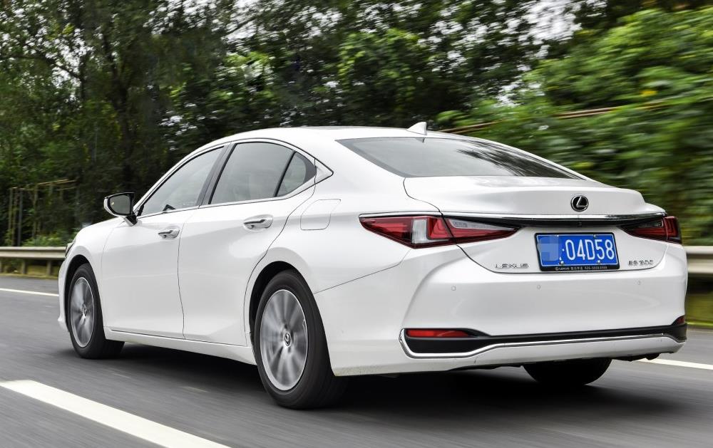 雷克萨斯es200胖哥试驾,陈震雷克萨斯es200深度试驾