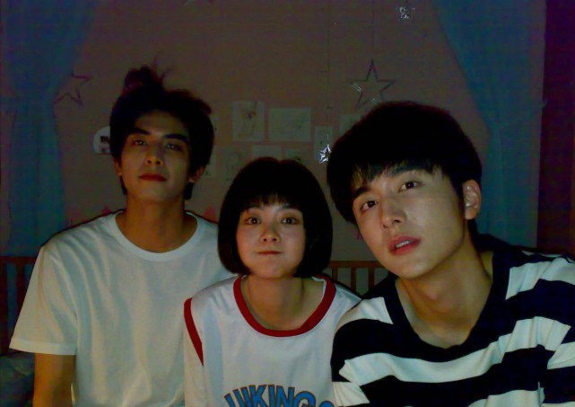 以家人之名喜中带泪,3新生代撑起8.6分剧,李海潮大哭惹心疼