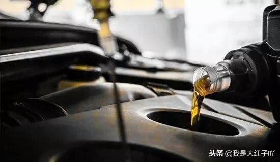 半合成机油公里数没到多久换一次,汽车机油公里数没到时间到用换吗
