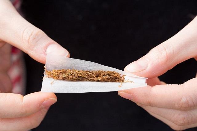 吸烟加过滤烟嘴会好些吗,加过滤嘴抽烟能减少危害吗