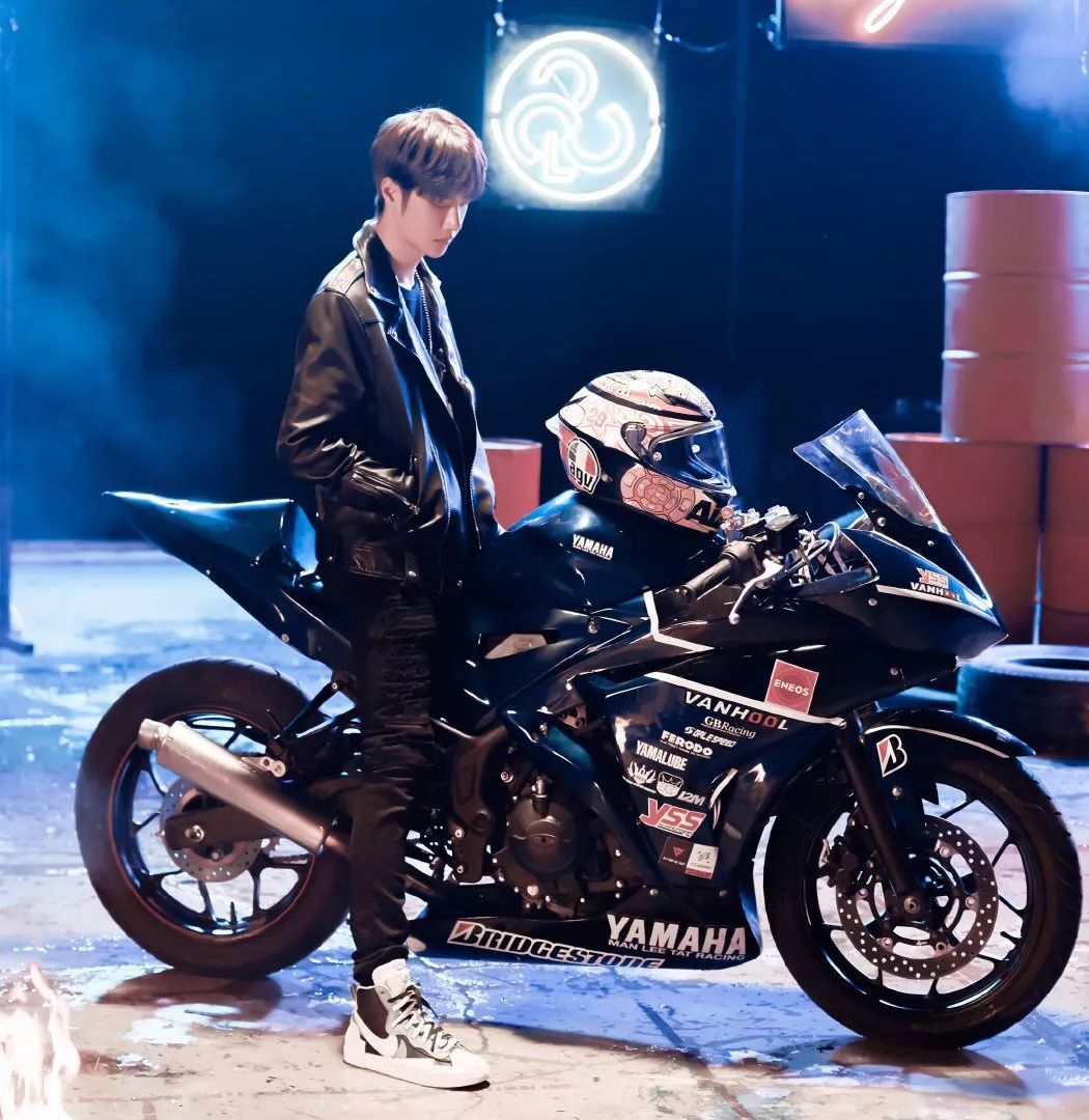 明星皮衣谁最帅,明星皮衣哪个最好看