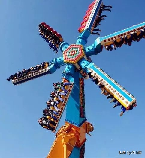 逃离高温“熔炉”，南方的夏天就该玩雪