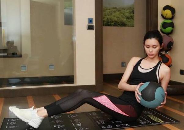 名模奚梦瑶生图,超模奚梦瑶生了吗