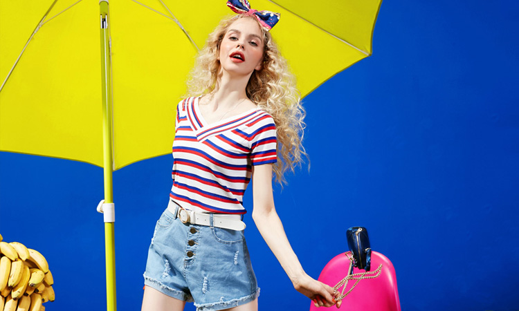 牛仔短裤最火穿法女,腿短牛仔短裤怎么穿