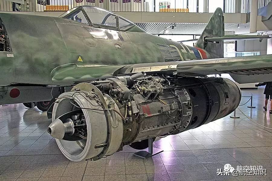 爱迪生发明了电灯泡的资料,爱迪生发明电灯泡的事迹