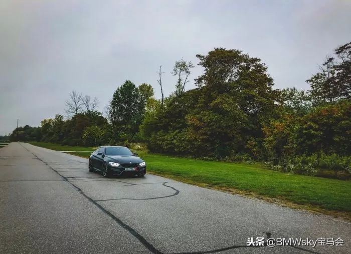 哪一台宝马适合改装m4,买bmw送什么礼品