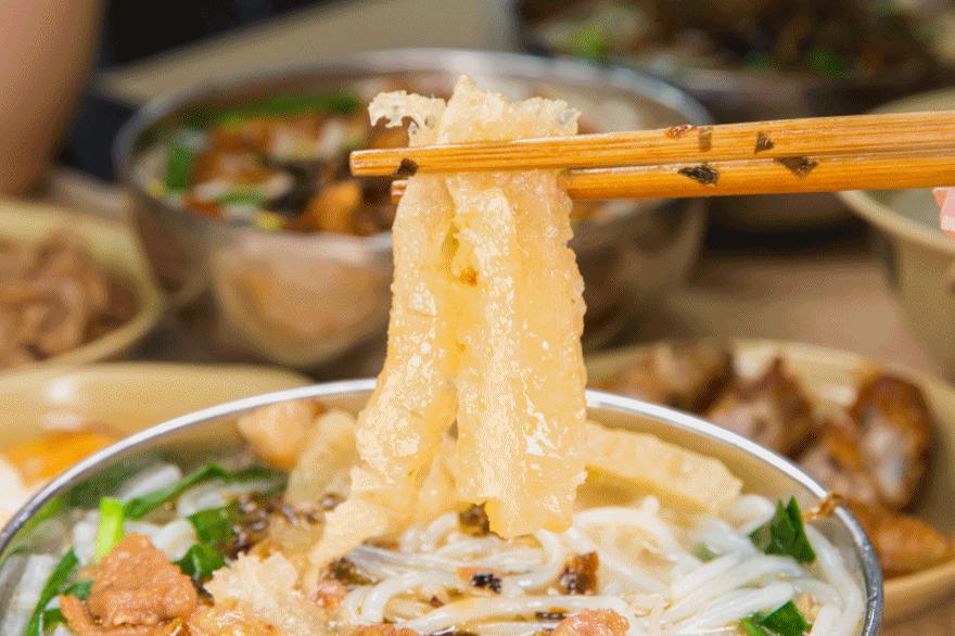 走吧，去龙门镇，吃上一整天