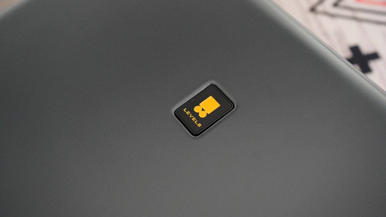 地平线8号行李箱真的好用吗,地平线8号level8旅行箱测试