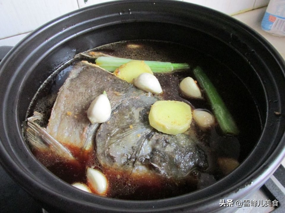 鱼头健脑益智,鱼头豆腐汤鲜美补钙老少皆宜