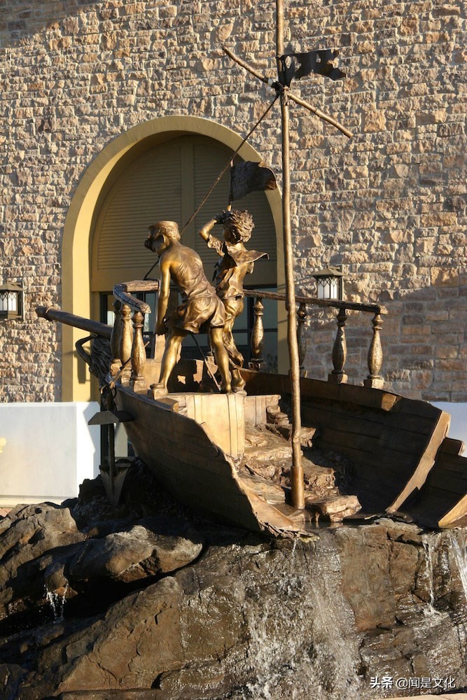 学赏画197:美女雕塑家米娅:灵感来自孩子们不断变化的个性