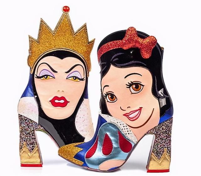 紫罗兰永恒花园联名高跟鞋,紫罗兰花园高跟鞋