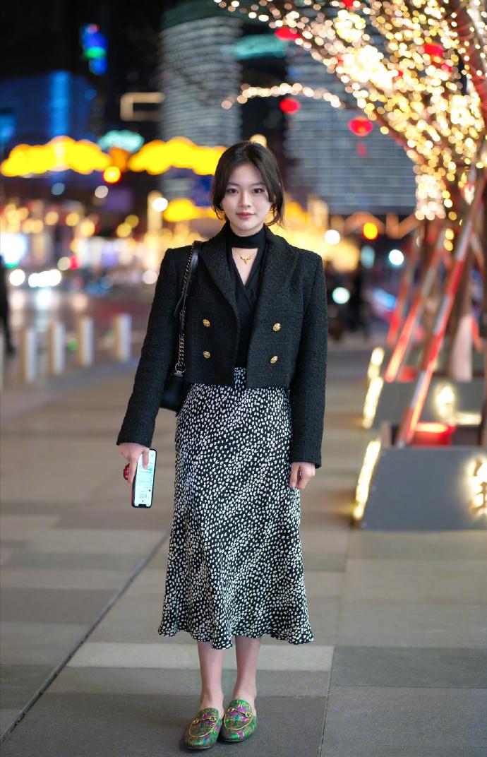 西装裙子怎么穿好看,西装裙子2019开春最时髦搭配