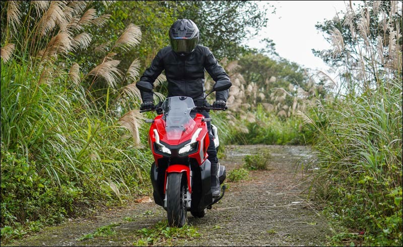 2019款本田adv150踏板评测,本田x-adv150