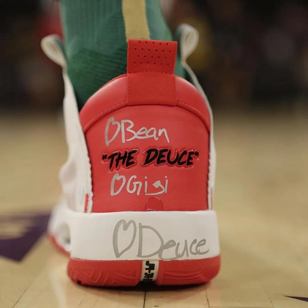 nba球星上脚布朗尼1代,nba球员上脚科比球鞋