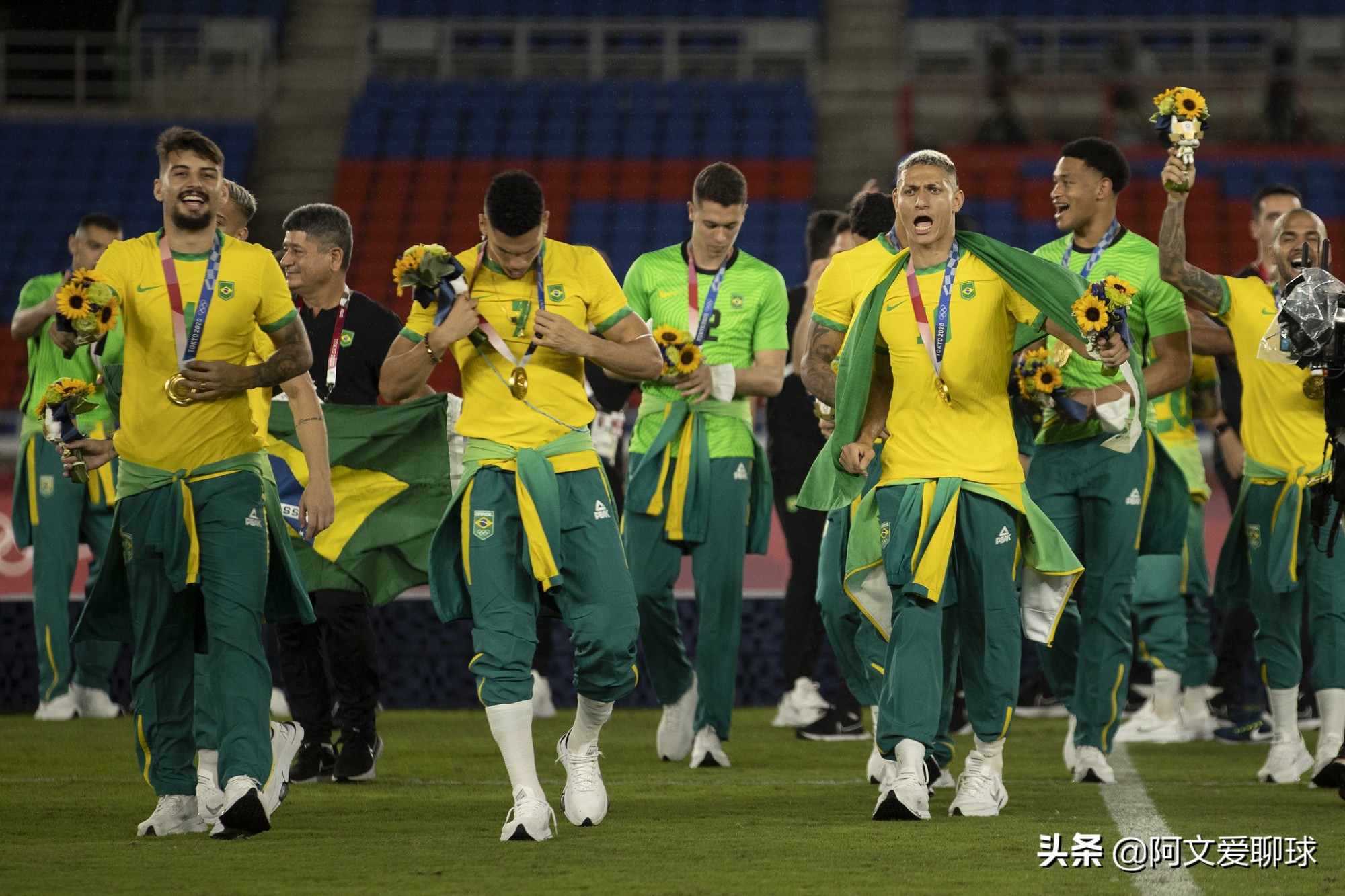 fifa更新排名前十球员,fifa更新排名国足第77名