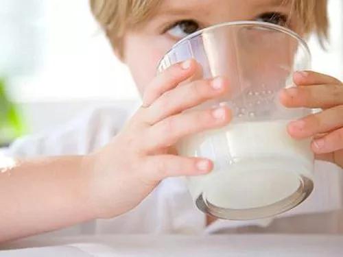 牛奶怎么喝才能不发胖,牛奶怎么喝才能营养吸收得最好