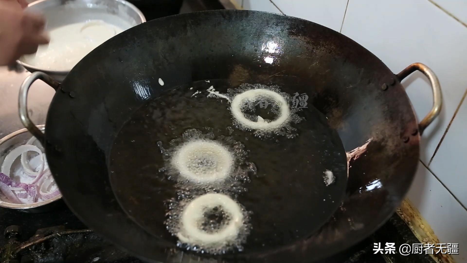 怎样能炸出酥脆洋葱圈,炸好的洋葱圈怎么放保持酥脆