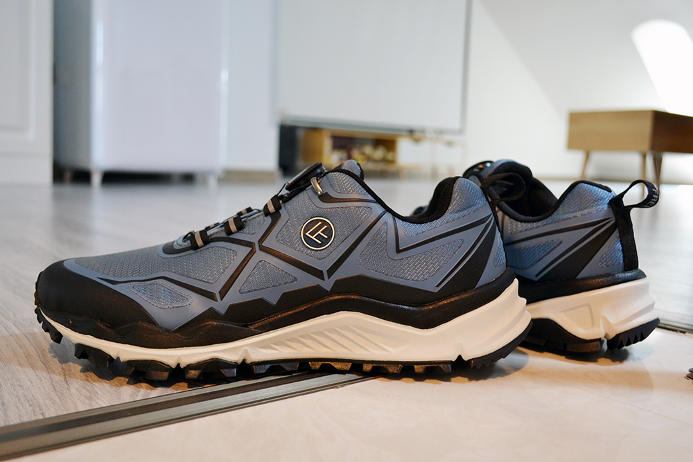 带鞋带旋钮系统的跑鞋,旋钮系鞋带跑鞋推荐