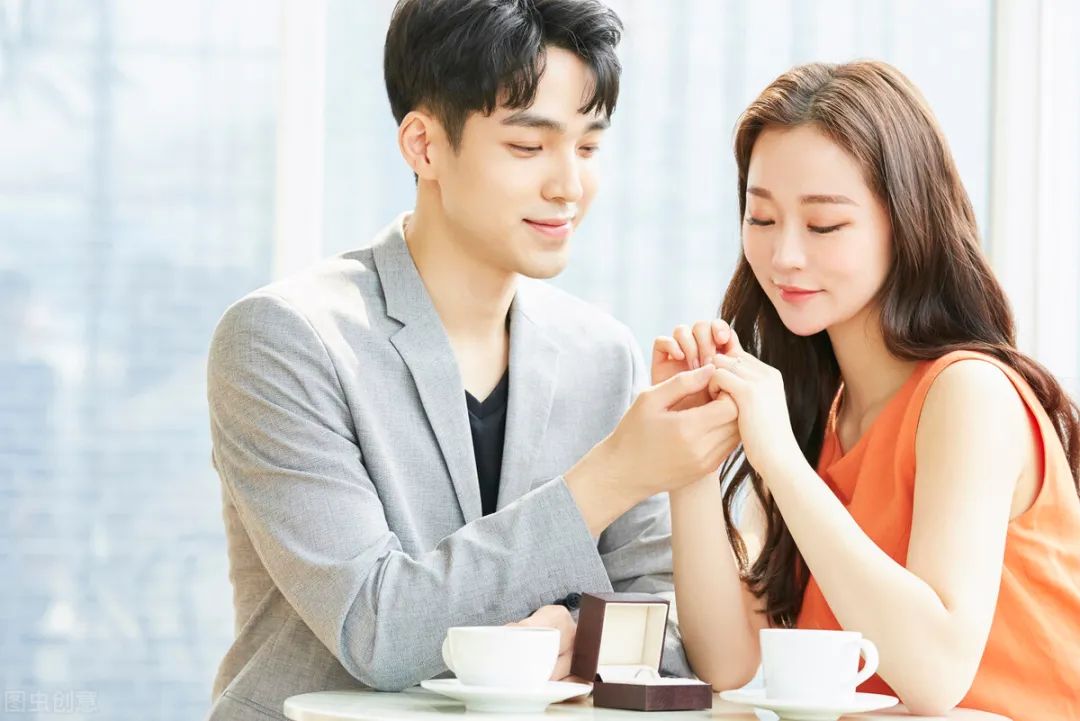 恋爱中突然对一个人没有感觉了,谈恋爱对方对你没感觉怎么办