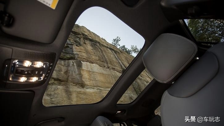 2017款奔驰gla250落地多少钱,奔驰gla250报价及图片