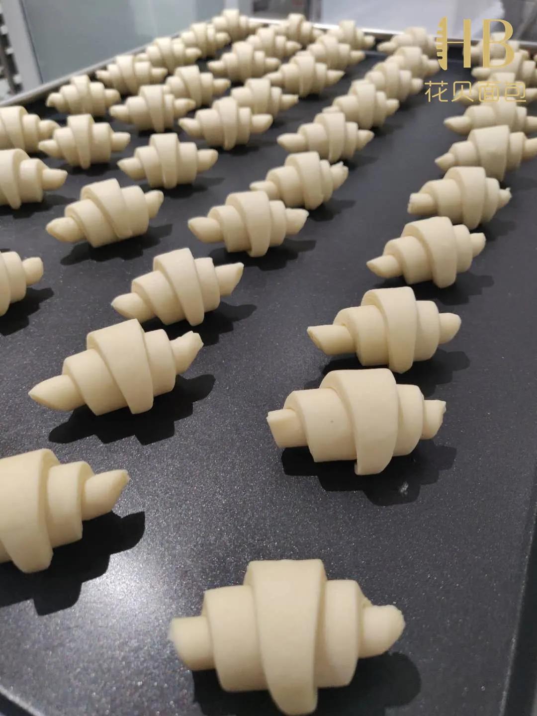 上海华贝面包哪家好,探店现烤面包