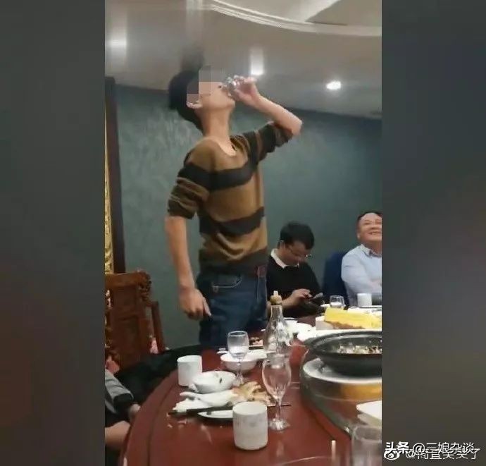 真的服了！北京2154万人口，我打个车都能拼到前男友……