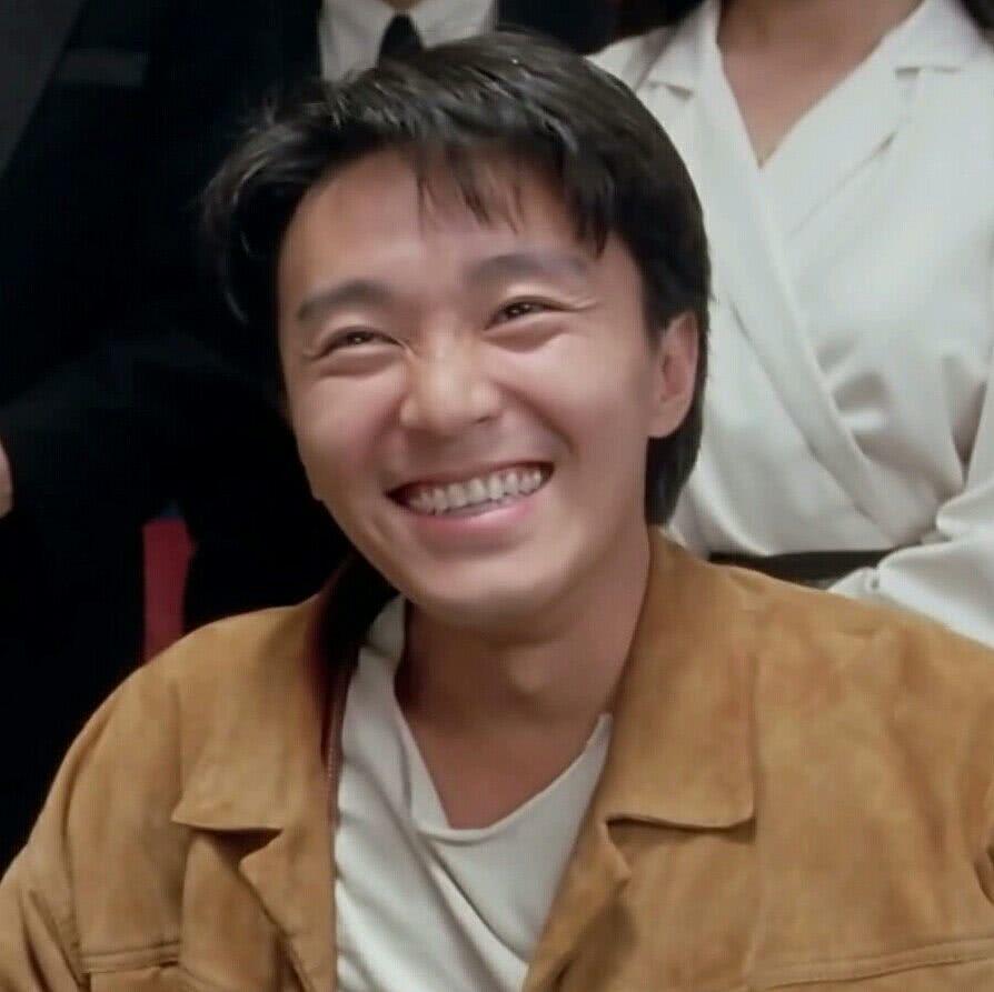 15部影视剧“名场面”，乌鸦掀桌，朱茵眨眼，她让人等了28年