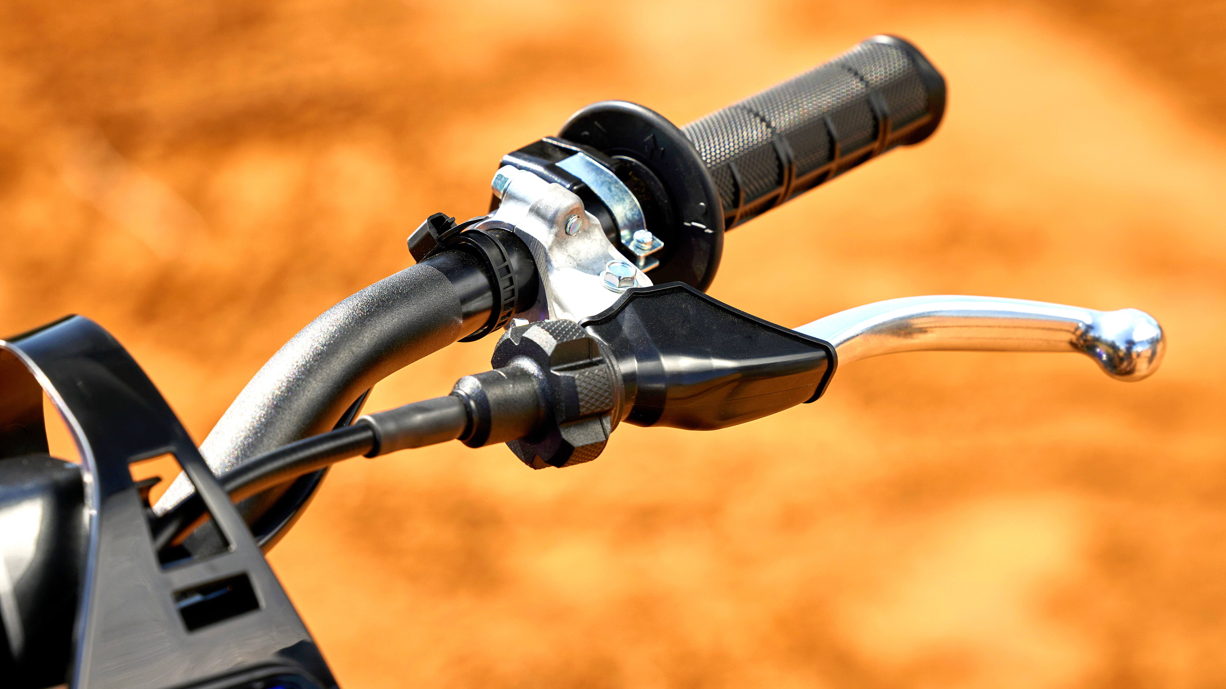 雅马哈新一代yzfr3欧洲版技术简介,雅马哈越野摩托车价格