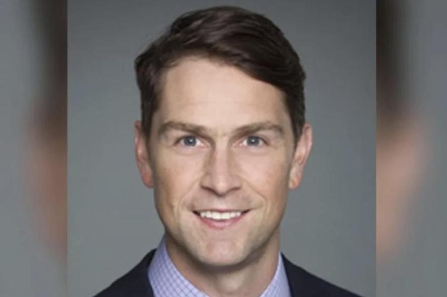 身材很好！加议员一丝不挂地出镜，这次当着特鲁多和众多议员的面