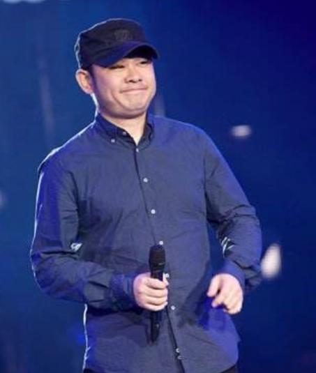 被那英嫌弃的刀郎如今怎么样了,曾被那英嘲讽的刀郎近照