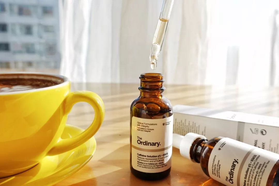 朋友圈精致生活却一地鸡毛,精致朋友圈背后的真实故事