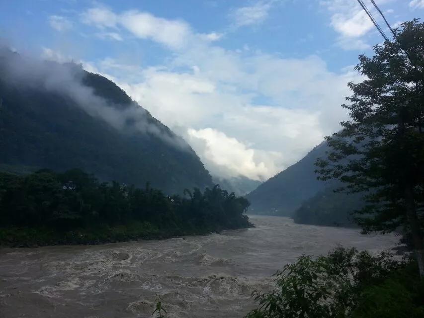 贡山到福贡几个小时,福贡到贡山有班车吗