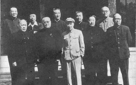 陈毅追悼会即将开始，毛*东泽**：我要参加！周恩来：提高追悼会规格