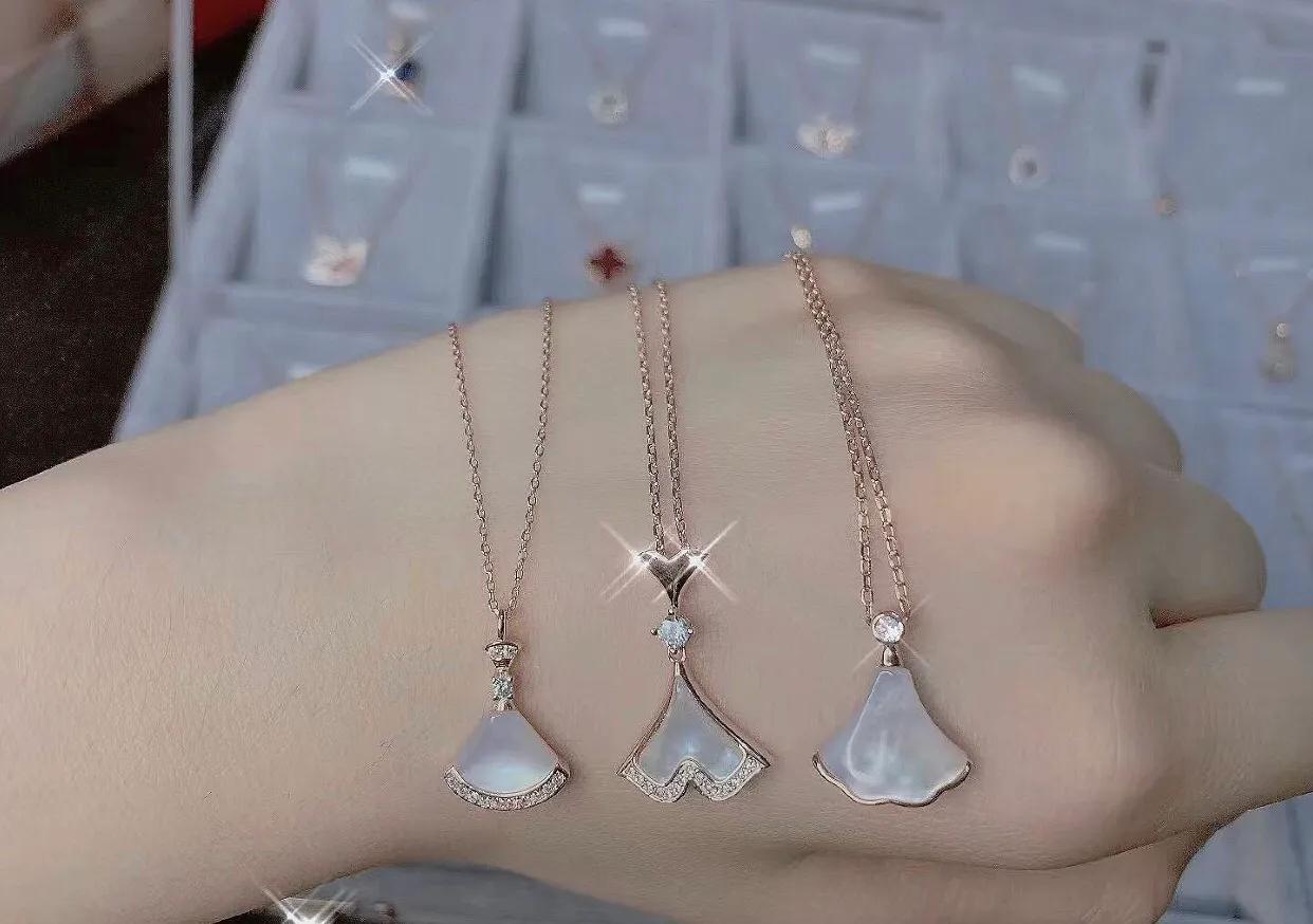 周大福周六福的区别 (周大福周六福怎么选)