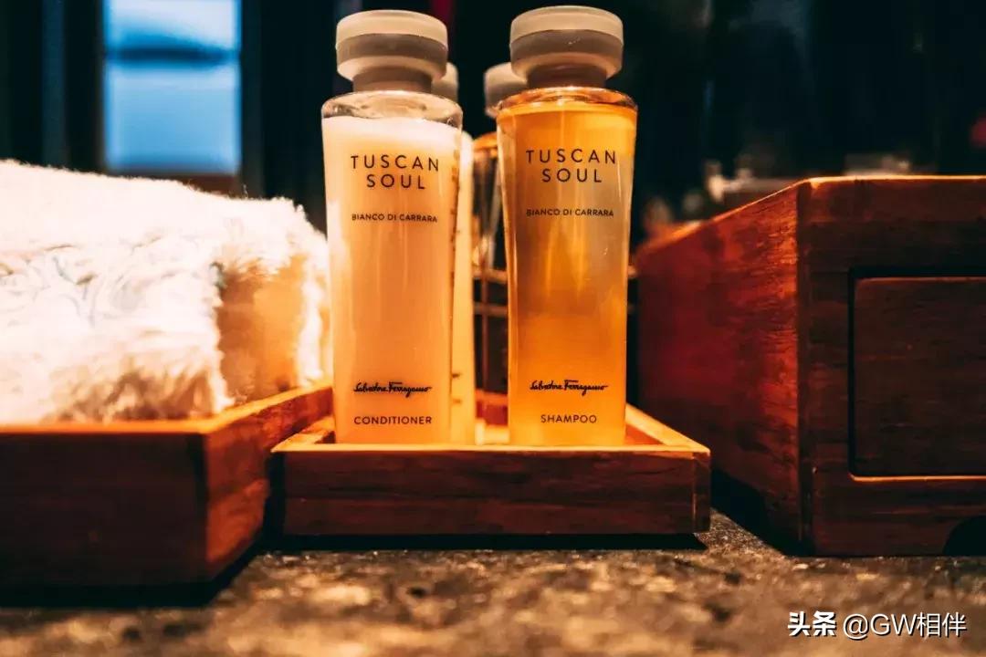 上海世茂深坑酒店建造过程,上海深坑酒店世界建筑奇迹