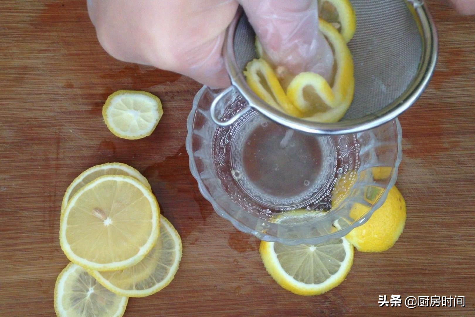 又好吃又简单的草莓酱,酸酸甜甜的草莓酱味道超赞的