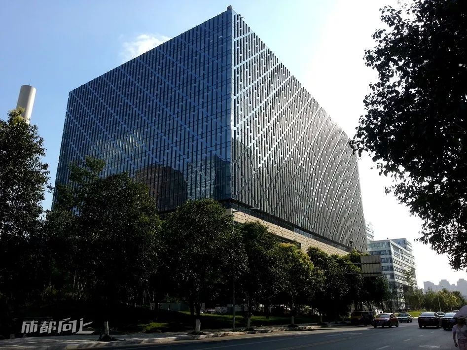 成都最贵的街是哪里,成都最豪华的步行街