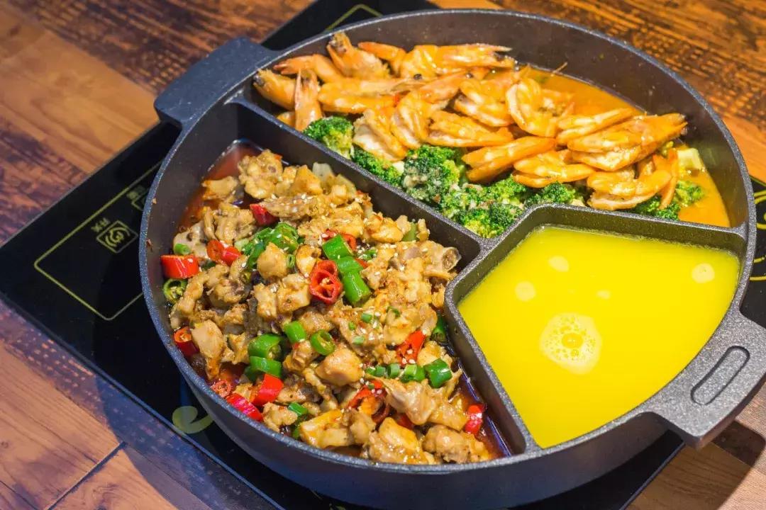 网红兔兔鲜锅来了，三天6.8折，锅子都是水晶的~~