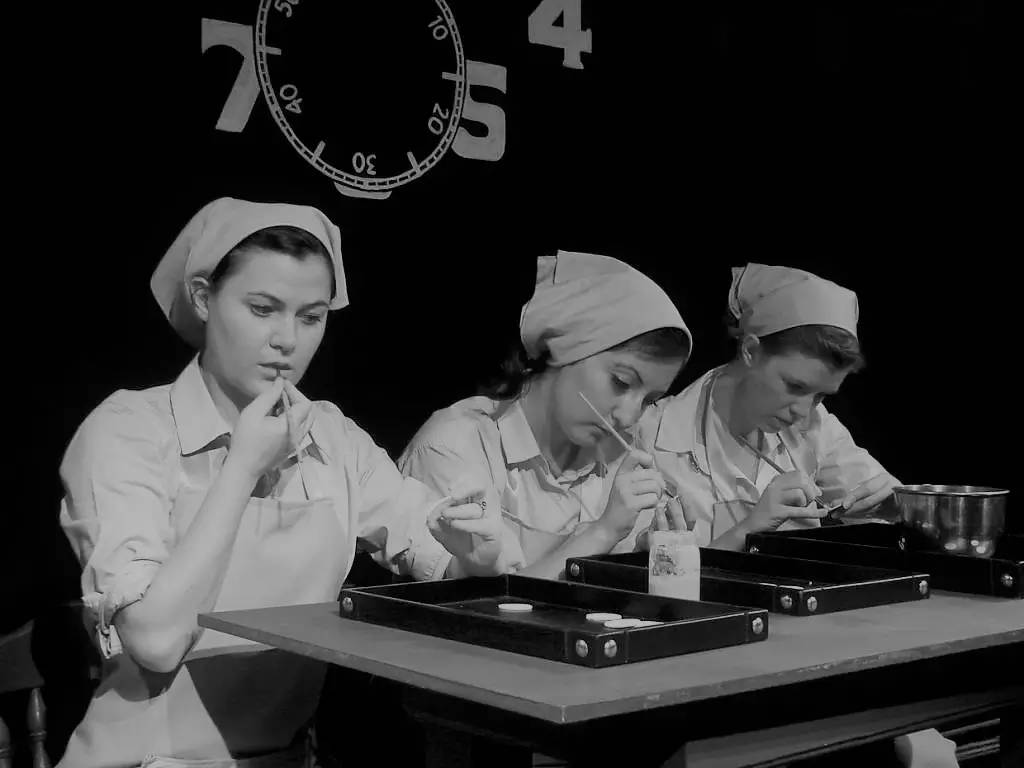 居里夫人发现镭多久死去,居里夫人发现镭距今多少年