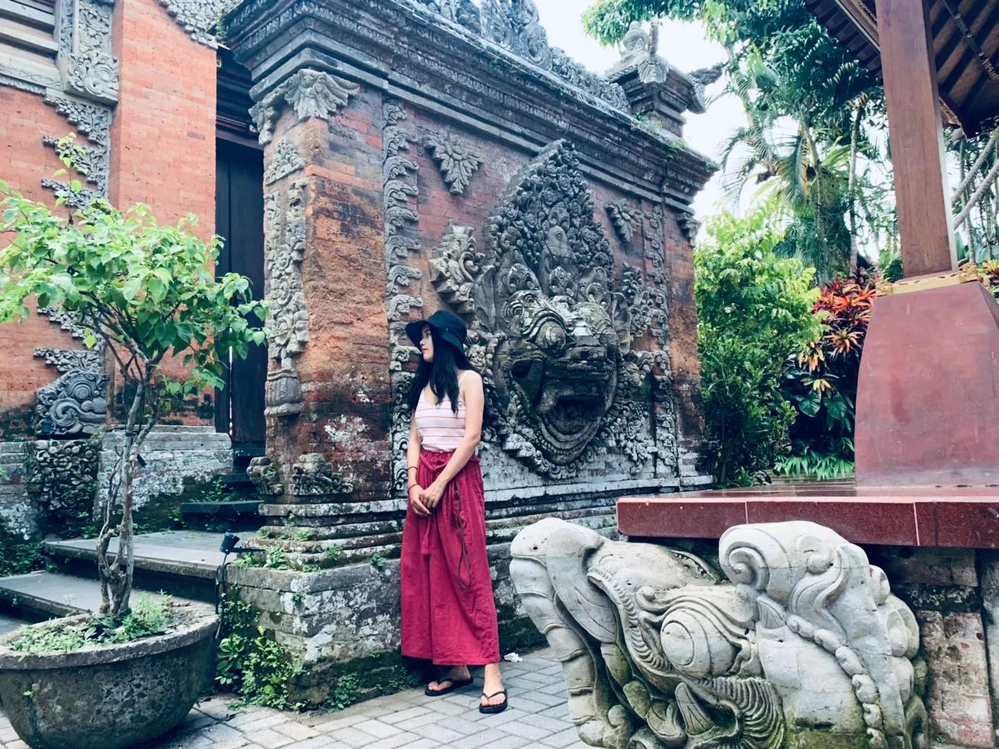 先谋生再谋爱一个迫不及待想写下来的故事