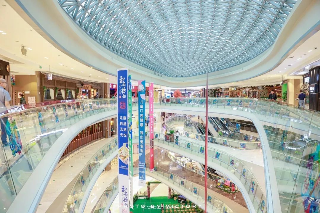 喜茶、和府捞面、兰巴赫……齐聚曲江老牌商场，等你Pick！