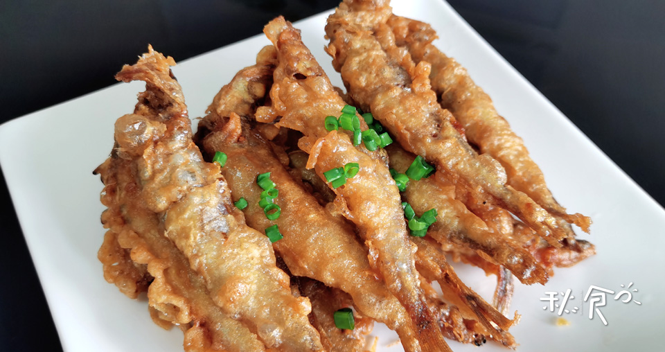 炸鱼怎么裹面粉和淀粉,炸鱼是用面粉还是用淀粉更酥脆