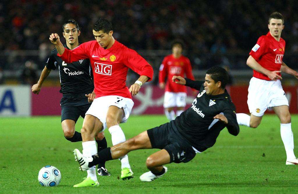 c罗为什么不会过人,有些人说c罗没有欧冠mvp